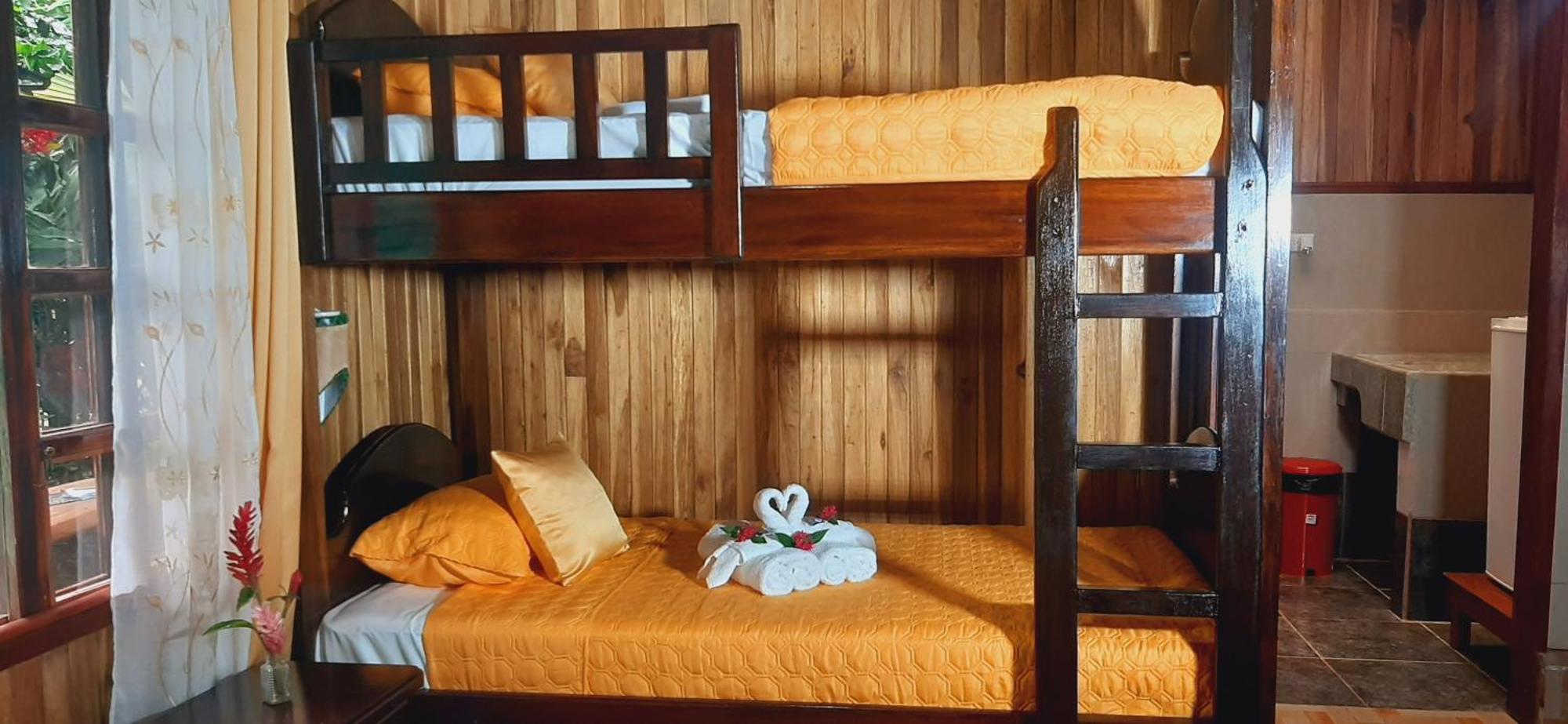 Jardin Entre Montanas Bed & Breakfast Bijagua Exterior photo